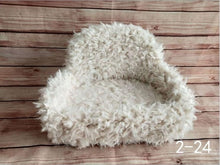 Load image into Gallery viewer, Newborn Photography Baby Sofa Mini Posing Baby Seats Newborn Full Moon Photo Props Soft Kids Chair Unisex Posing Sofa Baskets
